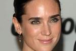 Jennifer Connelly z małym terrorystą w samolocie