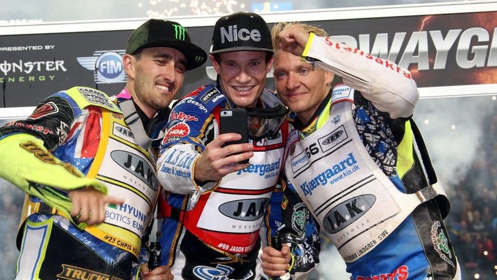 Chris Holder, Jason Doyle i Fredrik Lindgren na podium Grand Prix