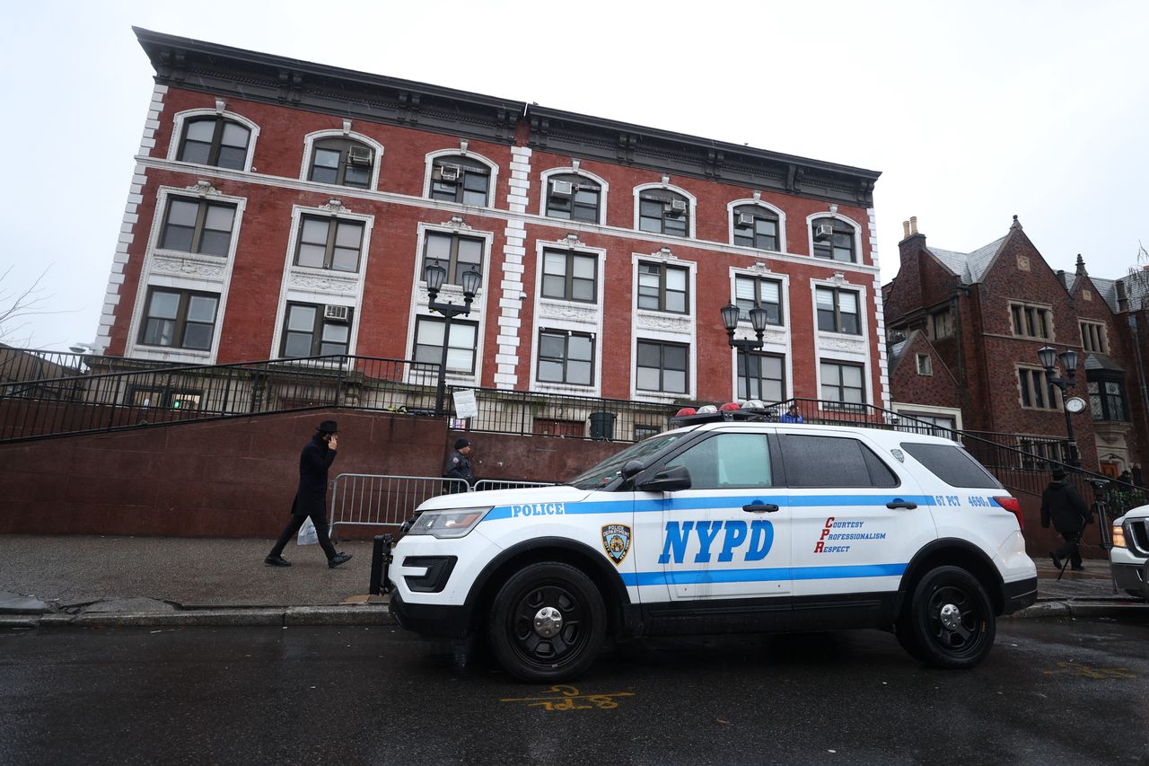NEW YORK, UNITED STATES - JANUARY 9: Police officers responded to the Chabad-Lubavitch World Headquarters at 770 Eastern Parkway in Crown Heights in New York, United States on January 9, 2024. (Photo by Lokman Vural Elibol/Anadolu via Getty Images)