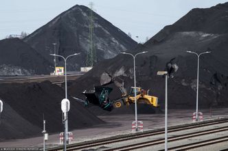 Wysokie zwały węgla. "Sytuacja jest fatalna"