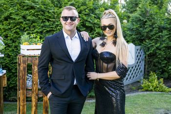 Narożny zamieszka z rodziną w "biednym domu". To eksperyment