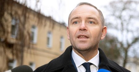 Tajny raport ws. Nawrockiego. "Ciągnie się za nim pewien swąd"