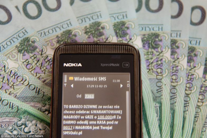Nieświadomi Polacy płacą krocie za "SMS-y premium". Resort cyfryzacji chce to ukrócić