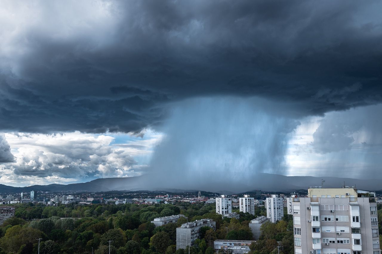 Spektakularny front burzowy. Wygląda jak kadr z filmu katastroficznego