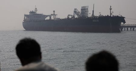 Iran robi wyjątek dla jednego kraju. Przepłynęły jednostki