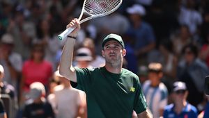 Spektakularna pogoń Amerykanina. Obronił meczbole i zdobył brakujący tytuł