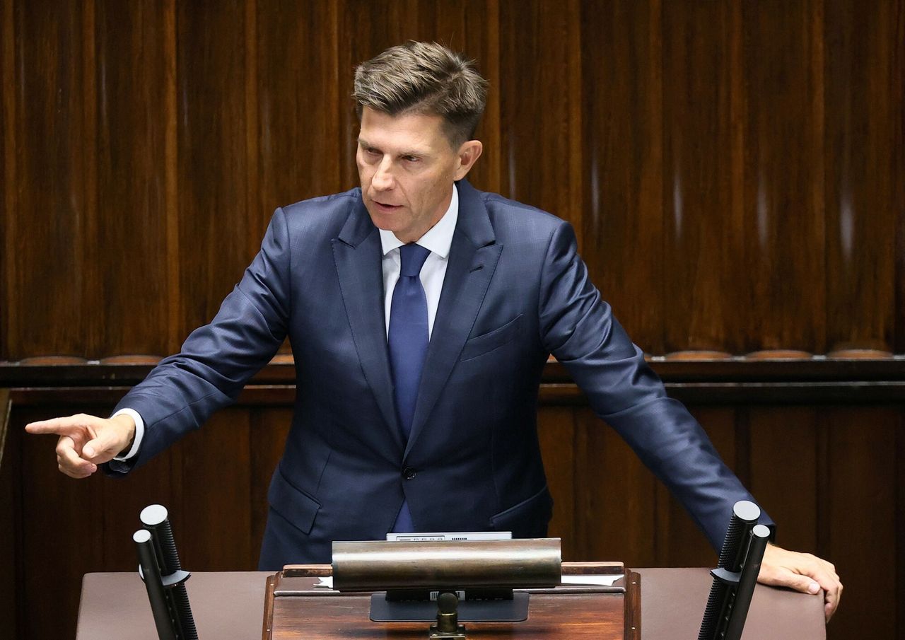Sejm przyjął poprawkę Petru. Ekonomista alarmuje: co z podatkami?