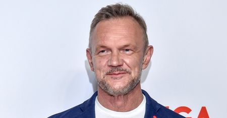 Cezary Pazura mówi o tym, jak uczą się jego dzieci. Komu pomaga przy lekcjach?