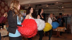 Cheerleaderki klubu Premier League robią furorę! (wideo)