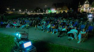 Poronin jak z filmu: pierwsze kino samochodowe w gminie przyciągnęło tłumy