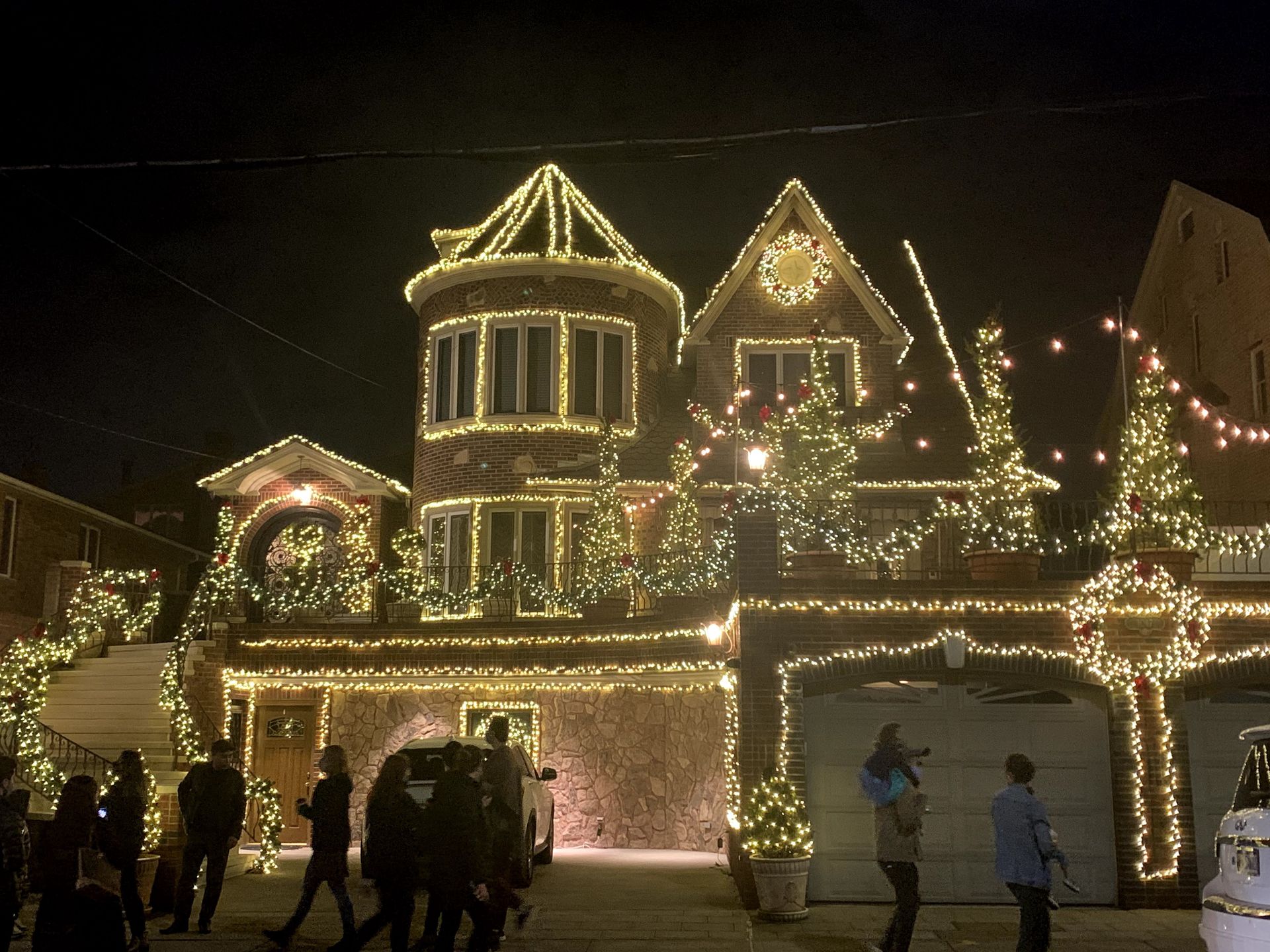 Amerykanie nie oszczędzają na świetlnych dekoracjach