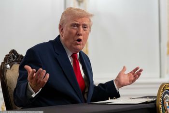Działo się w nocy. Trump chce ułaskawić polityka skazanego na 45 lat