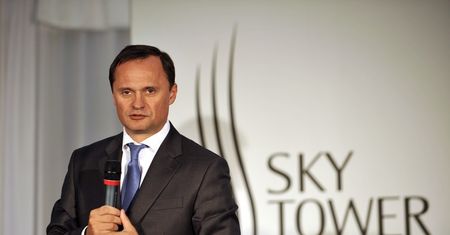 Twórca SKOK-ów chciał zdeponować w banku Czarneckiego 60 mln zł. Nowy wątek w aferze KNF