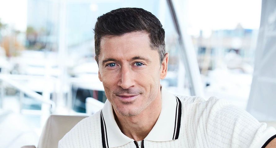 Robert Lewandowski reklamuje jachty Sunreef