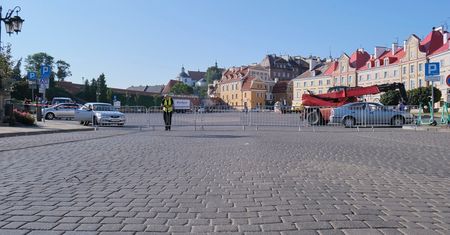 Szklany kort stanie na Placu Zamkowym. Nadchodzą Mistrzostwa Polski w Squashu