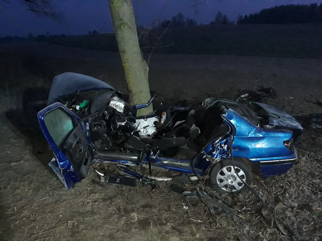 Pomorskie. Tragedia na drodze. Zginęły dwie młode osoby