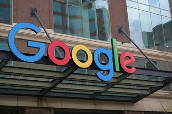 Giganci dopięli kolejnej umowy. Google wyłoży nawet 40 mld dolarów