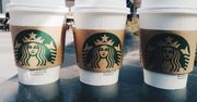 Zwyzywała baristę ze Starbucksa, teraz chce mu odebrać pieniądze. Żąda 50 tys. dolarów