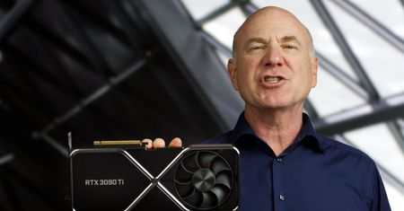 Potwór Nvidii ma problemy! Producent wstrzymuje premierę GeForce RTX 3090 Ti