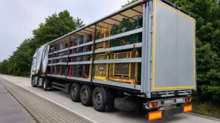 Udawały elektronarzędzia, okazały się odpadami. Litewski TIR zatrzymany w Pile
