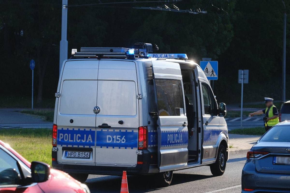 Interweniujący na miejscu zdarzenia policjanci