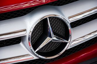 Daimler ogłasza najwyższą dywidendę w historii, a akcjonariusze biją się o kiełbaski