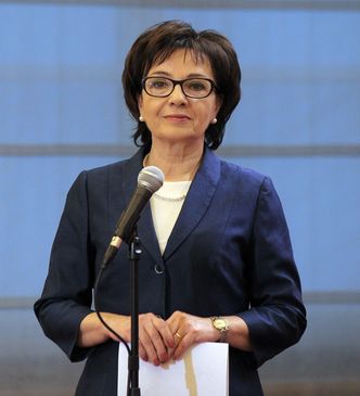 Premier nagrodziła Elżbietę Witek. Dostała 30 tys. zł