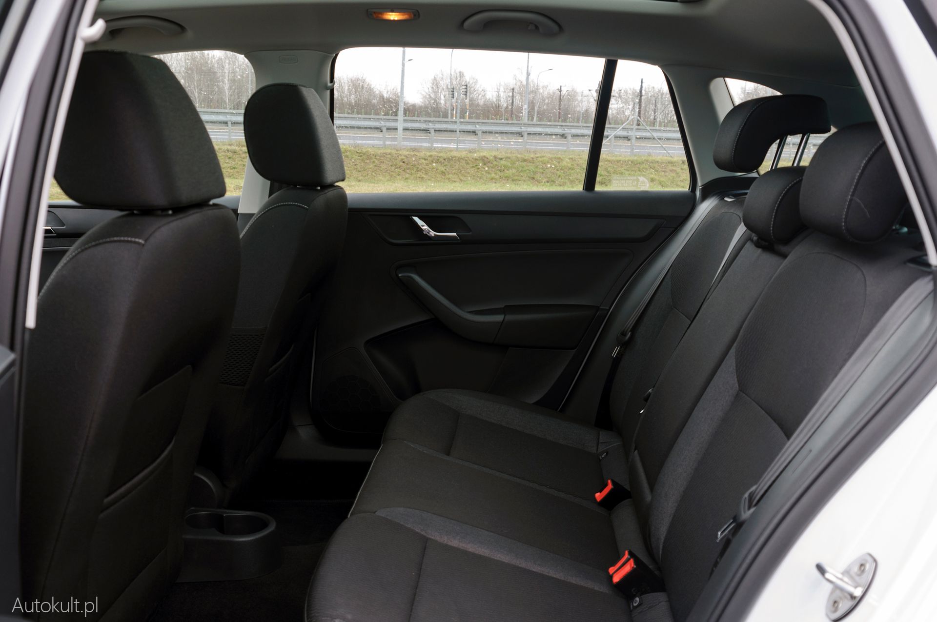 Škoda Rapid Spaceback Scoutline - tylna kanapa