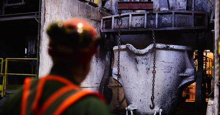 Miedziowy gigant chce zaciągnąć kredyt. Prawie pół miliarda dolarów