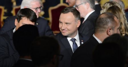 Prezydent na forum Arraiolos chwali się 500+. "Ludzie potrzebują wędki, nie ryby"
