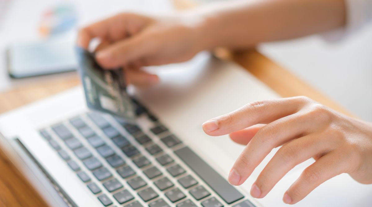 66-latka z gminy Jabłoń straciła pieniądze po oszustwie internetowym