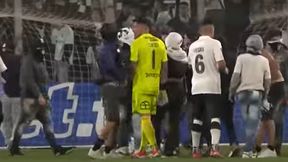 Dantejskie sceny podczas meczu. Piłkarze uciekali do szatni