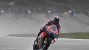 MotoGP: Andrea Dovizioso królem deszczu. Festiwal upadków w Walencji