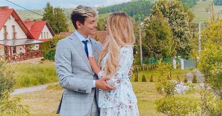 Młodzi rodzice wciąż zakochani. Sylwia Przybysz i Jan Dąbrowski wyglądają rewelacyjnie