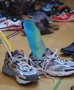 Jak odświeżyć buty? Domowe sposoby na czyszczenie obuwia