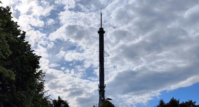 Kiedy kanały z MUX-8 przejdą na HD? „Oczekujemy na wydanie decyzji przez UKE”