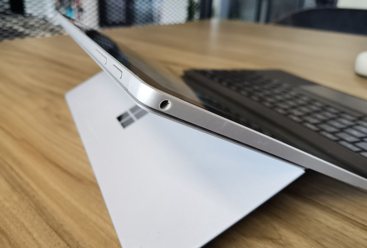 Microsoft Surface Pro 7