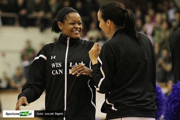 Alana Beard szybko znalazła wspólny język z koleżankami z Wisły Can Pack i pomogła w pierwszej wygranej na parkietach Euroligi w bieżącym sezonie