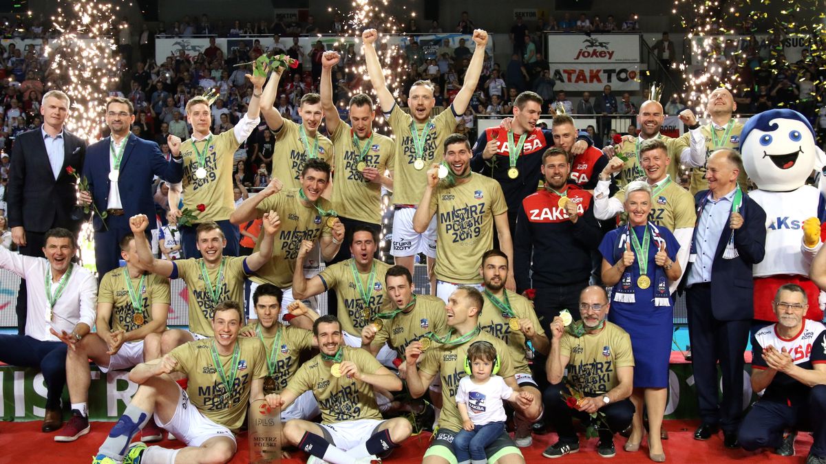 PAP / Krzysztof Świderski / Na zdjęciu: ZAKSA Kędzierzyn-Koźle, Mistrz Polski 2019