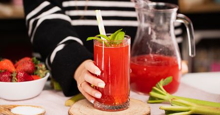 Domowy kompot z 3 owocowych klasyków. Smak jak u babci