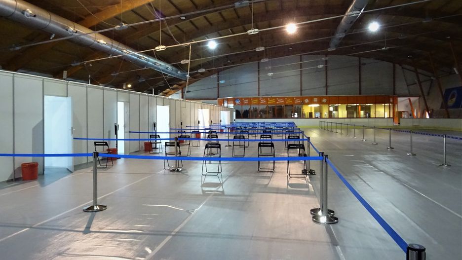 Gliwice. Punt szczepień na lodowisku Tafla jest gotowy na nowe zasady szczepień.