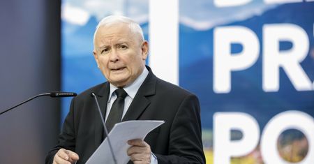 Logo PiS do kosza? Jest głos z partii