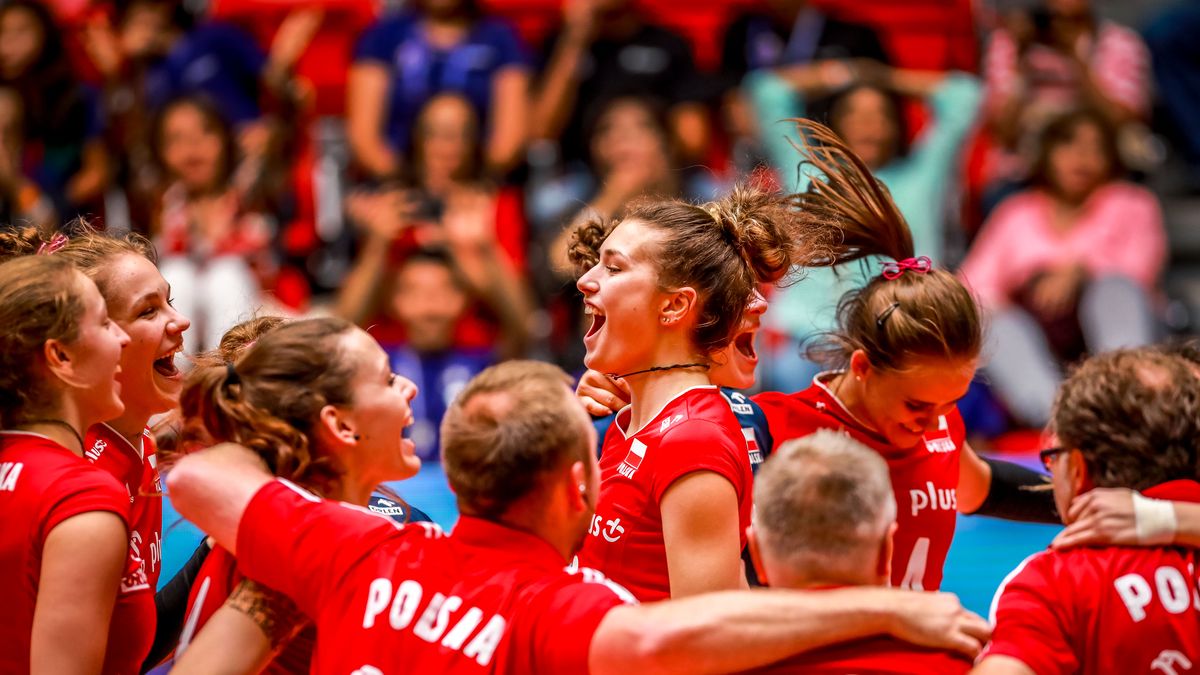 Zdjęcie okładkowe artykułu: Materiały prasowe / FIVB / Radość juniorskiej reprezentacji Polski