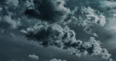 Synoptycy ostrzegają. W poniedziałek 17 lipca "mogą być bardzo silne"