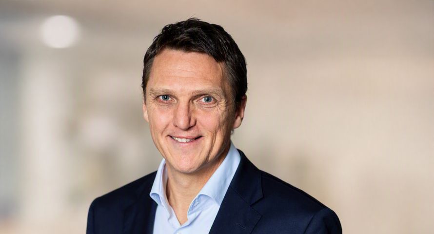 Jak zmieniła się komunikacja przez ostatnie 25 lat. Albo i nie? Dirk Aarts w felietonie dla WM