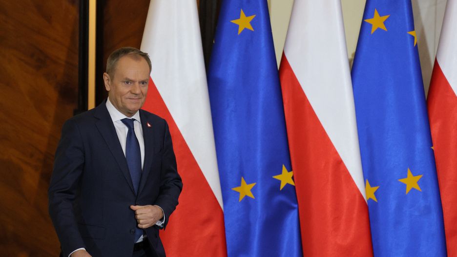 Warszawa, 03.01.2024. Premier Donald Tusk podczas konferencji prasowej po posiedzeniu rządu, 3 bm. w siedzibie Kancelarii Prezesa Rady Ministrów w Warszawie. (amb) PAP/Paweł Supernak