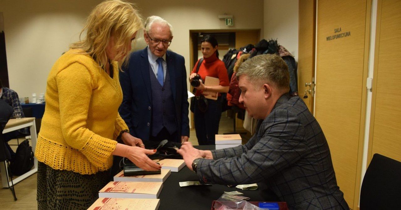 "Rocznik Zduńskowolski" już dostępny. Promocja w Ratuszu