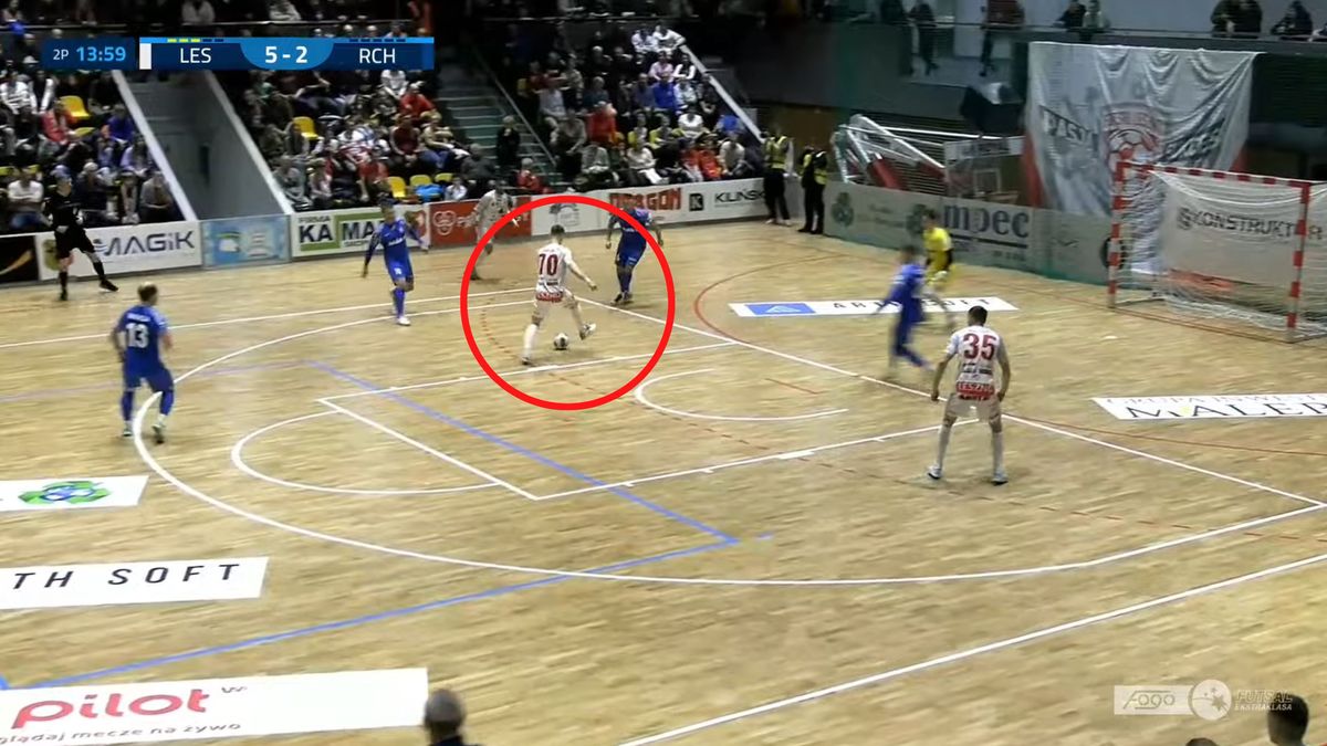 Zdjęcie okładkowe artykułu: YouTube / Futsal Ekstraklasa / Rajmund Siecla strzelił Ruchowi Chorzów aż cztery gole