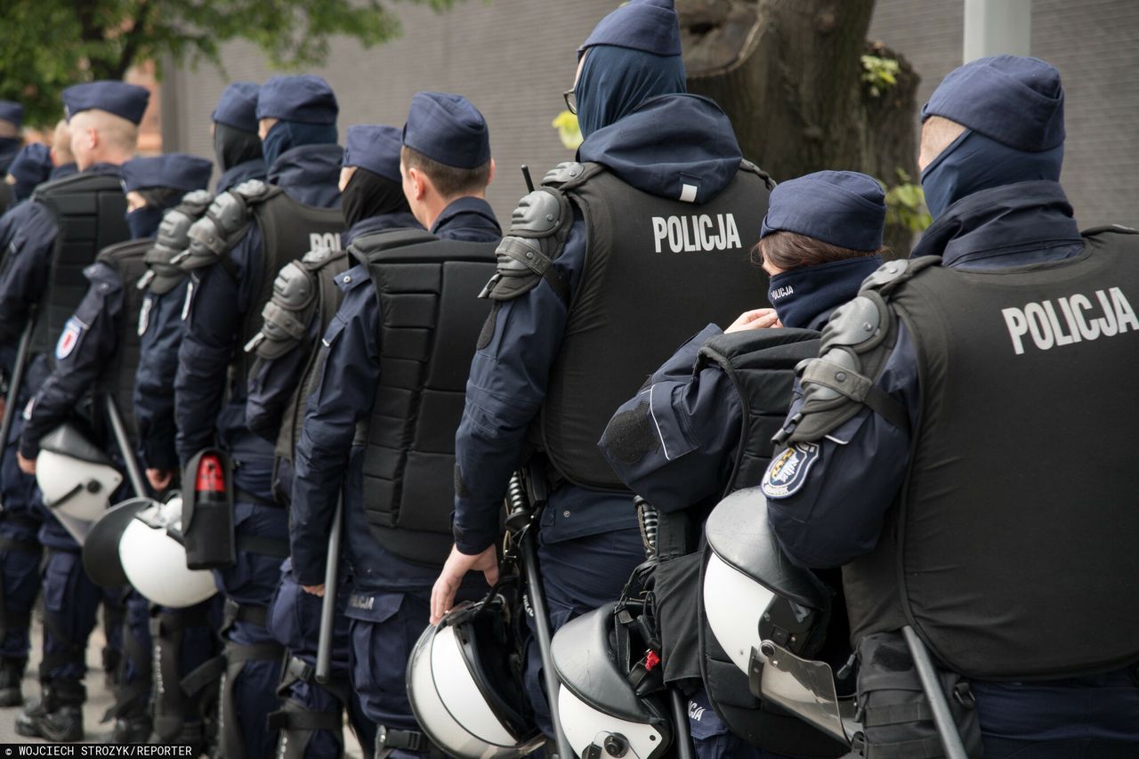 "Ukrócić patologię". Policjanci opisują, co działo się w Piasecznie