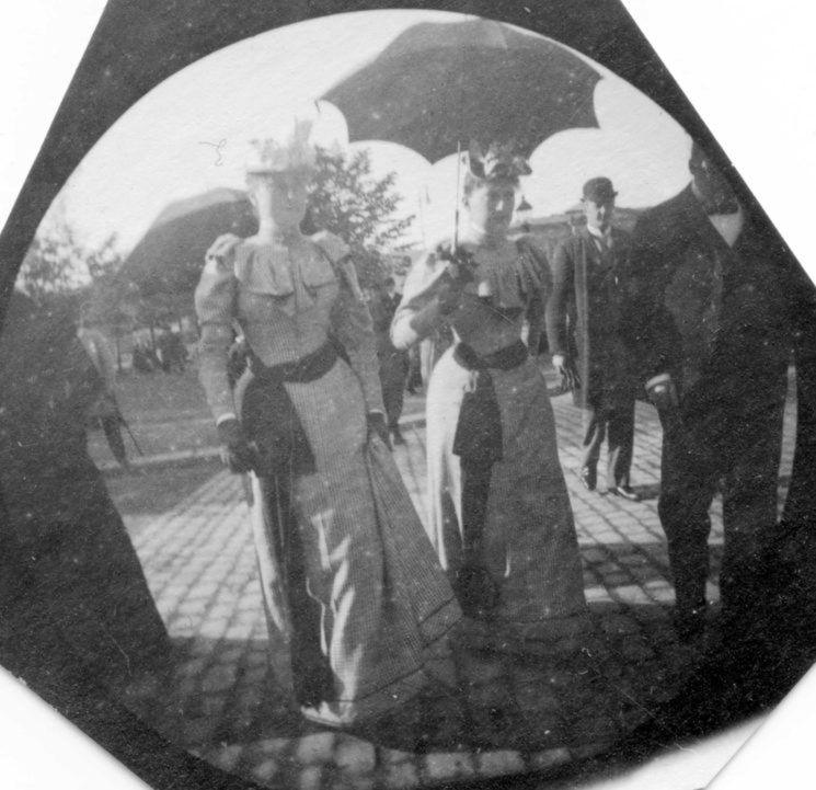 Carl Størmer robił zdjęcia z ukrycia w XIX wieku. Czy był pierwszym fotografem ulicznym? 10